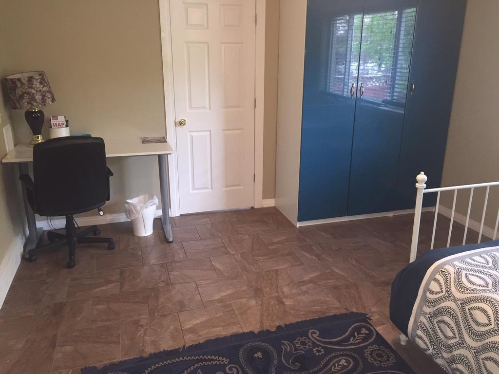 Brother Li Homestay YYC Exterior foto
