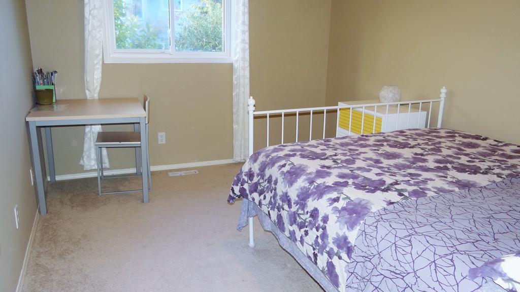 Brother Li Homestay YYC Exterior foto